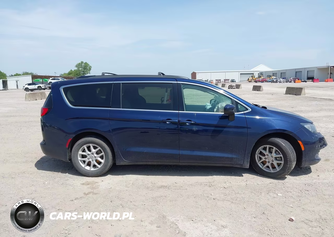2020 Chrysler Voyager Lx VIN:2C4RC1CG0LR210914 - 13