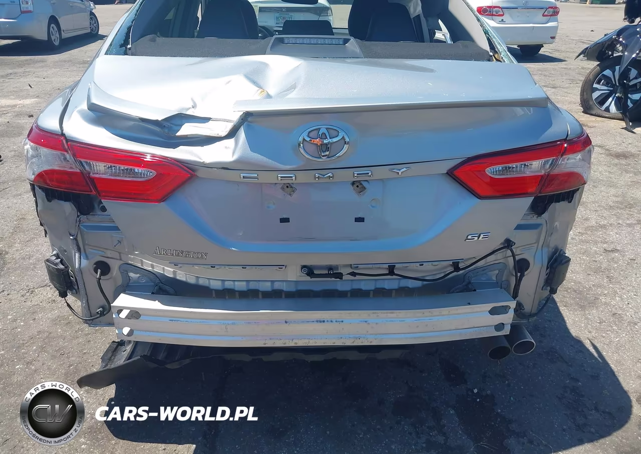 2020 Toyota Camry Se VIN:4T1J11AK6LU338857 - 16