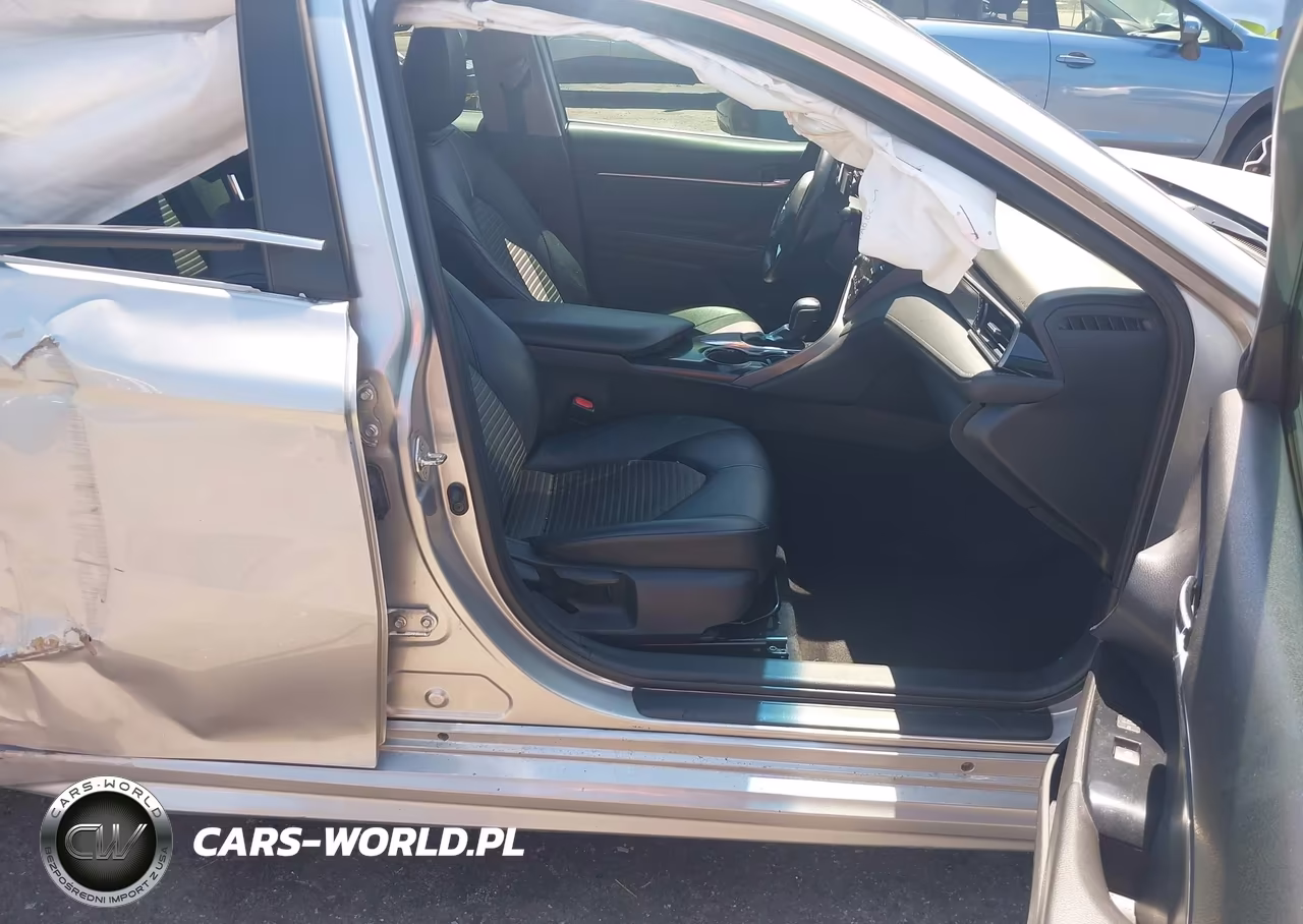 2020 Toyota Camry Se VIN:4T1J11AK6LU338857 - 5