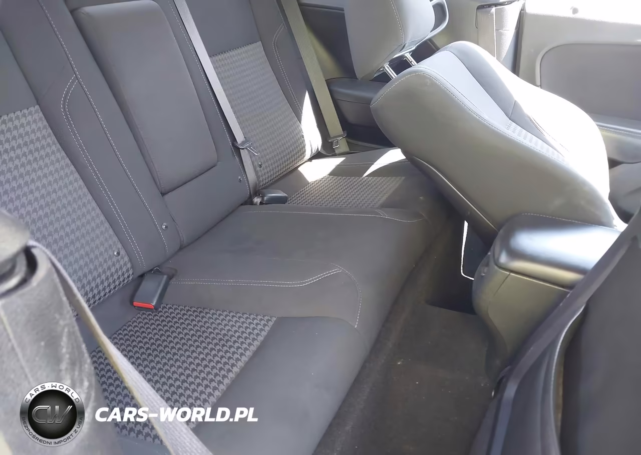 2019 Dodge Challenger Sxt VIN:2C3CDZAG8KH694280 - 8