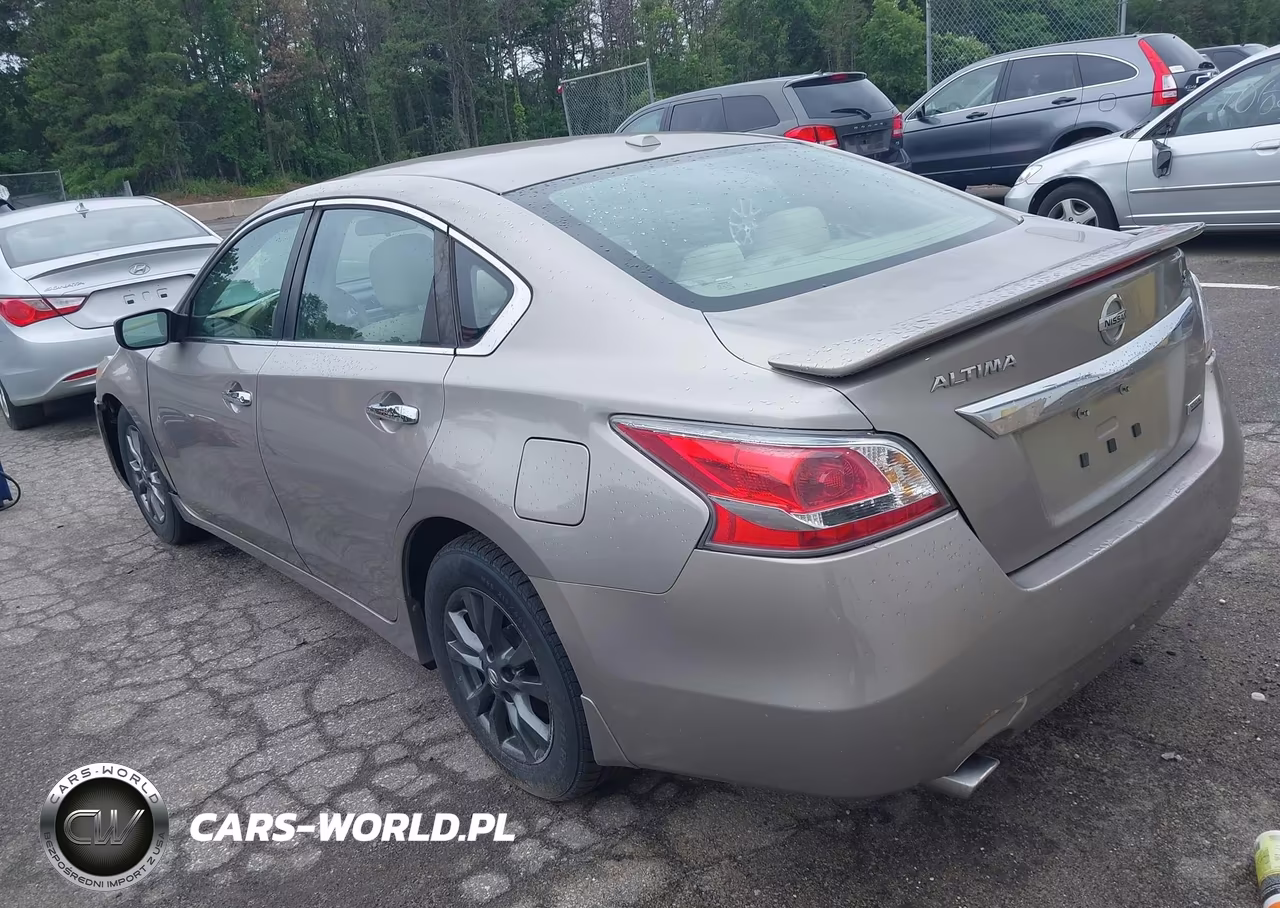 2015 Nissan Altima 2.5 S VIN:1N4AL3AP9FC590396 - 3