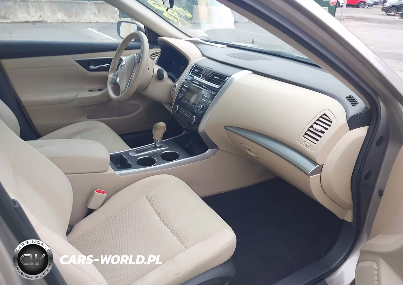 2015 Nissan Altima 2.5 S VIN:1N4AL3AP9FC590396 - 5