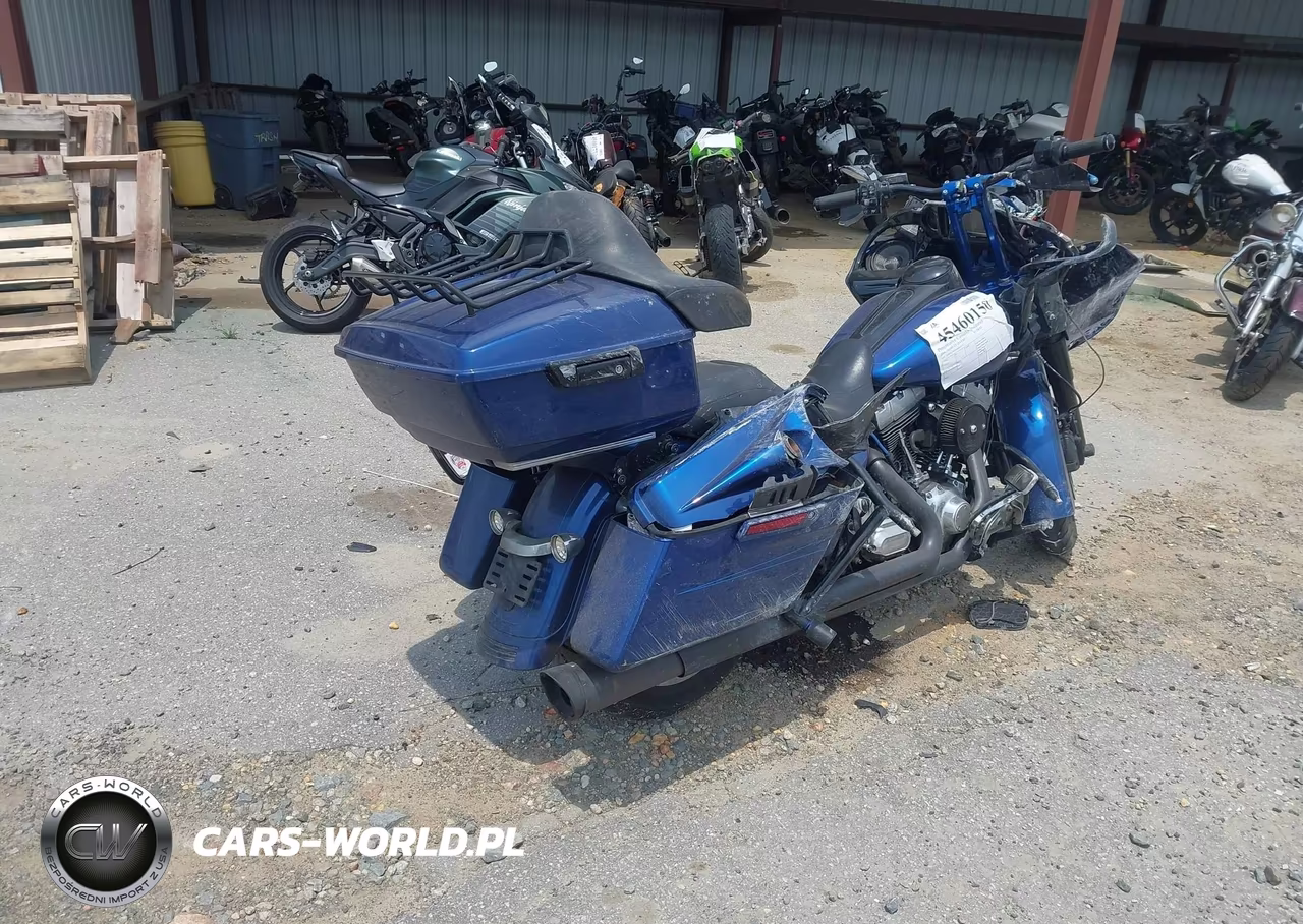 2016 Harley-Davidson Fltrxs Road Glide Special VIN:1HD1KTM10GB663472 - 4