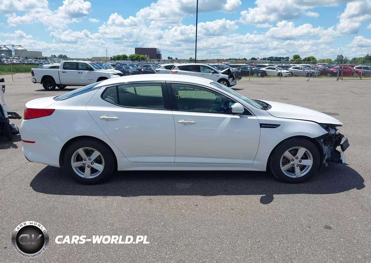 2015 Kia Optima Lx VIN:KNAGM4A7XF5626170 - 14