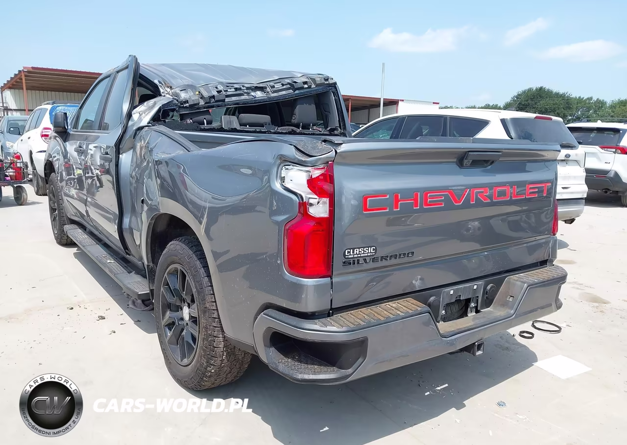 2020 Chevrolet Silverado 1500 2Wd Short Bed Custom VIN:3GCPWBEH8LG406924 - 3