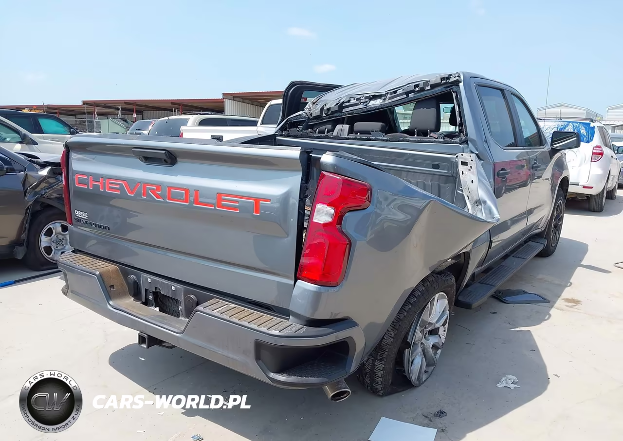 2020 Chevrolet Silverado 1500 2Wd Short Bed Custom VIN:3GCPWBEH8LG406924 - 4