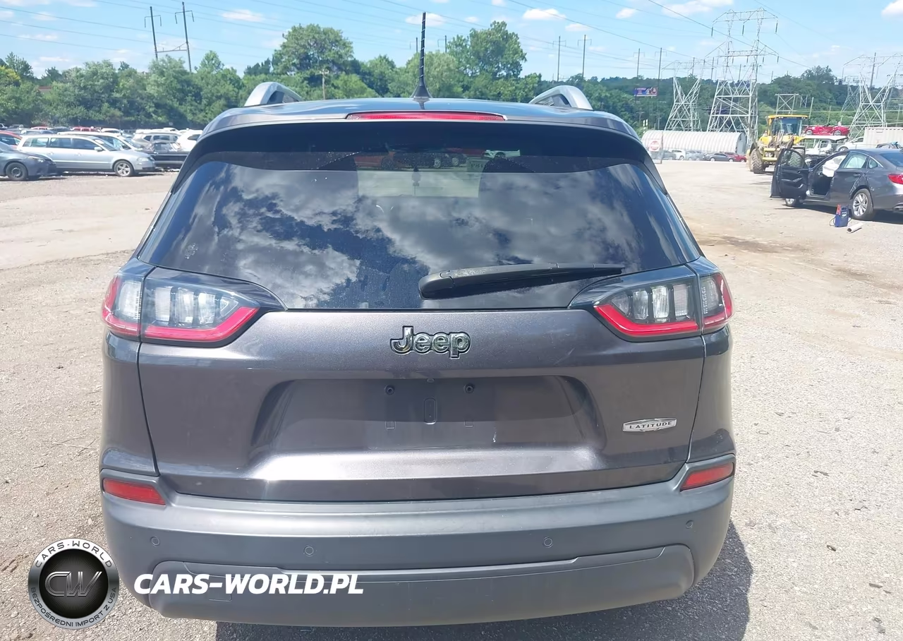 2019 Jeep Cherokee Latitude Plus Fwd VIN:1C4PJLLBXKD318701 - 16