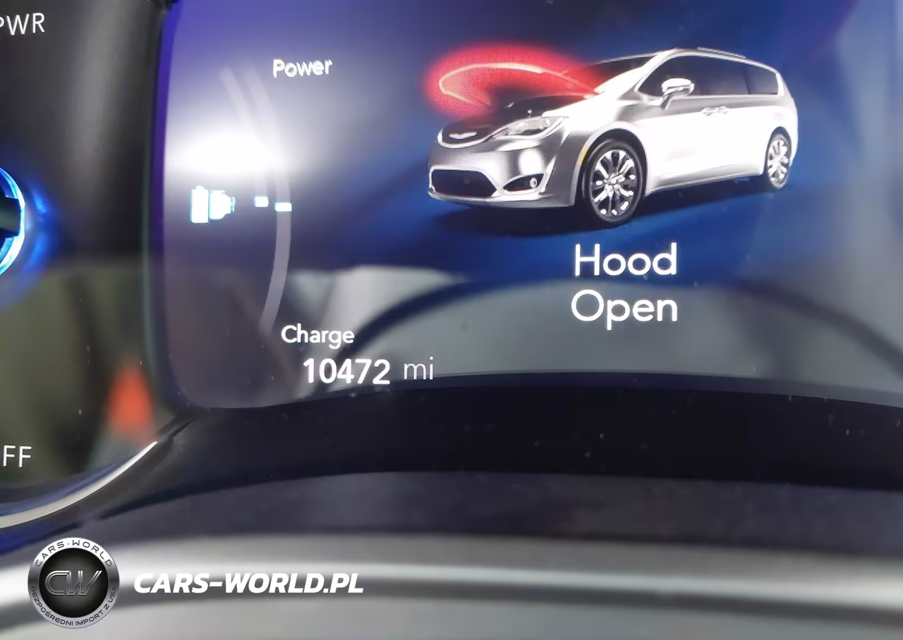 2018 Chrysler Pacifica Hybrid Touring Plus VIN:2C4RC1H73JR276248 - 16