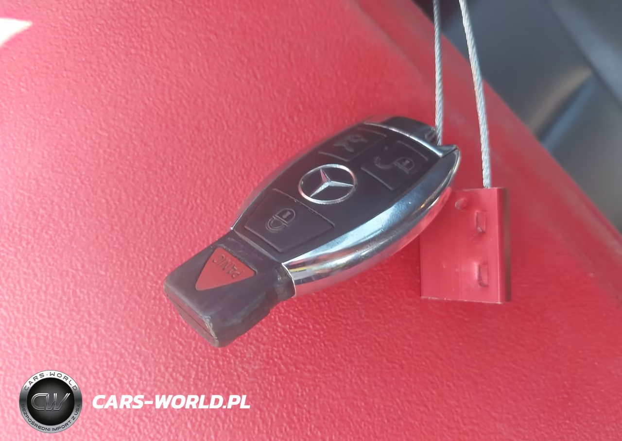 2013 Mercedes-Benz C 300 Sport 4Matic VIN:WDDGF8AB7DR266733 - 11