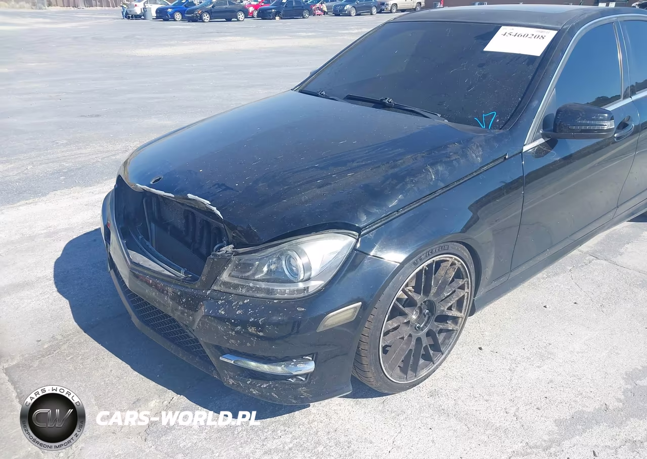 2013 Mercedes-Benz C 300 Sport 4Matic VIN:WDDGF8AB7DR266733 - 17