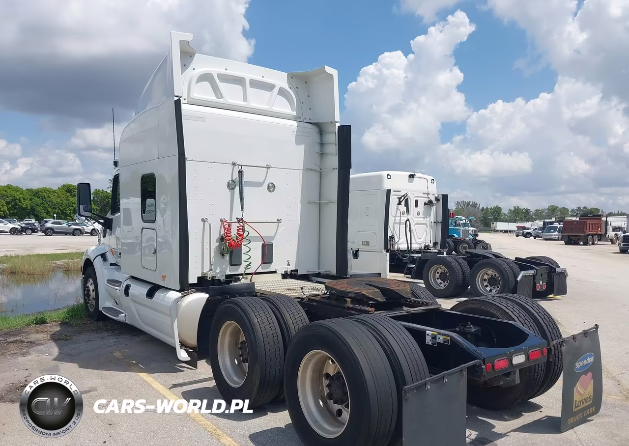 2019 Peterbilt 579 VIN:1XPBDP9X1KD492330 - 3