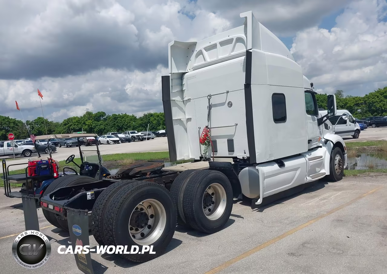 2019 Peterbilt 579 VIN:1XPBDP9X1KD492330 - 4