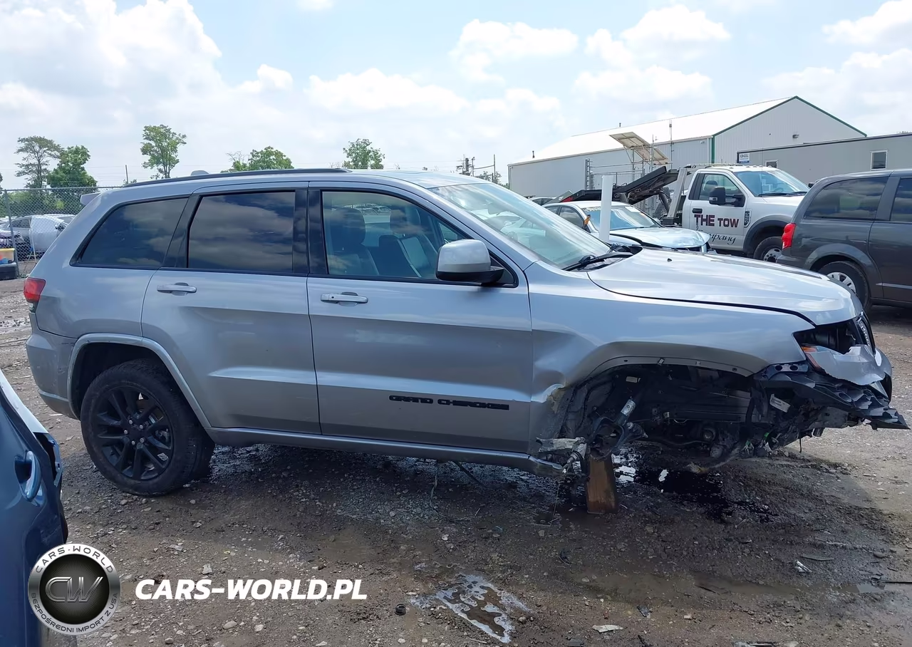 2021 Jeep Grand Cherokee Laredo X 4X4 VIN:1C4RJFAG4MC632863 - 13