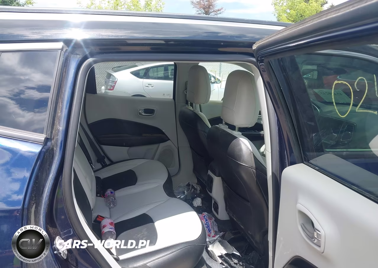 2019 Jeep Compass Limited 4X4 VIN:3C4NJDCB6KT723364 - 8
