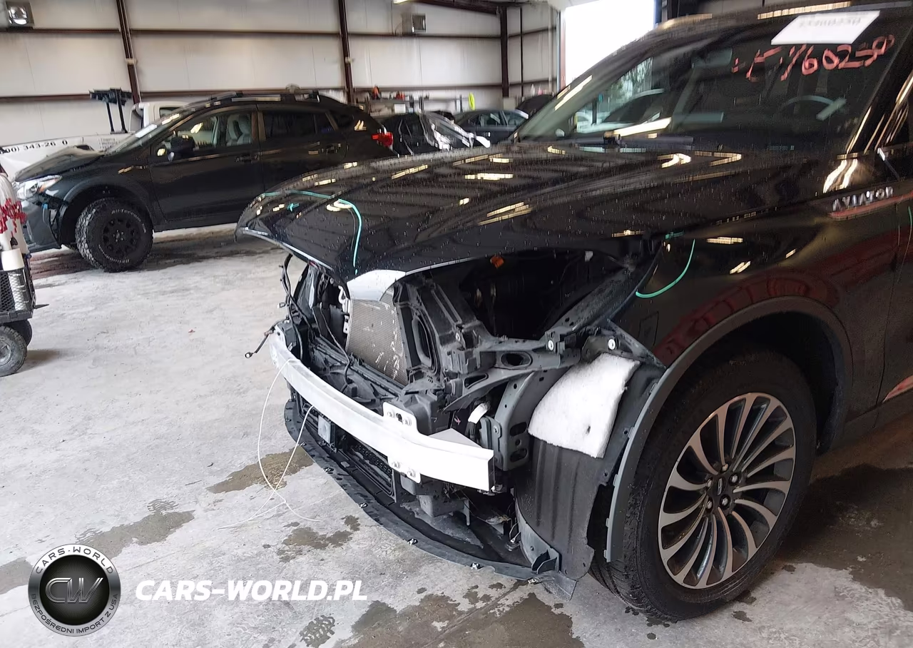 2020 Lincoln Aviator Reserve VIN:5LM5J7XC7LGL06841 - 6
