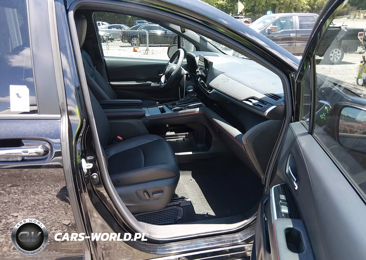 2025 Toyota Sienna Xse VIN:5TDXRKEC7SS252542 - 5