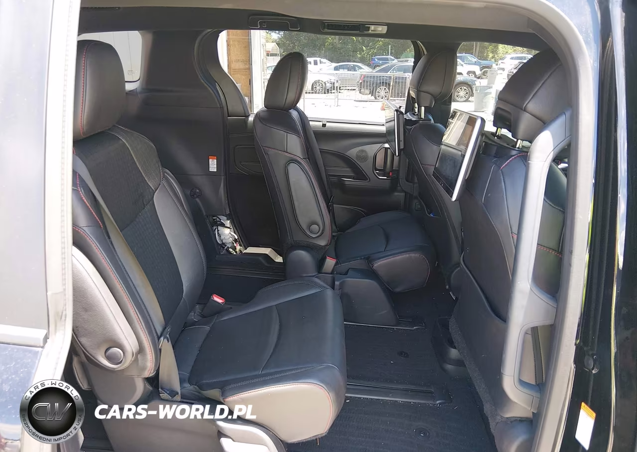 2025 Toyota Sienna Xse VIN:5TDXRKEC7SS252542 - 8