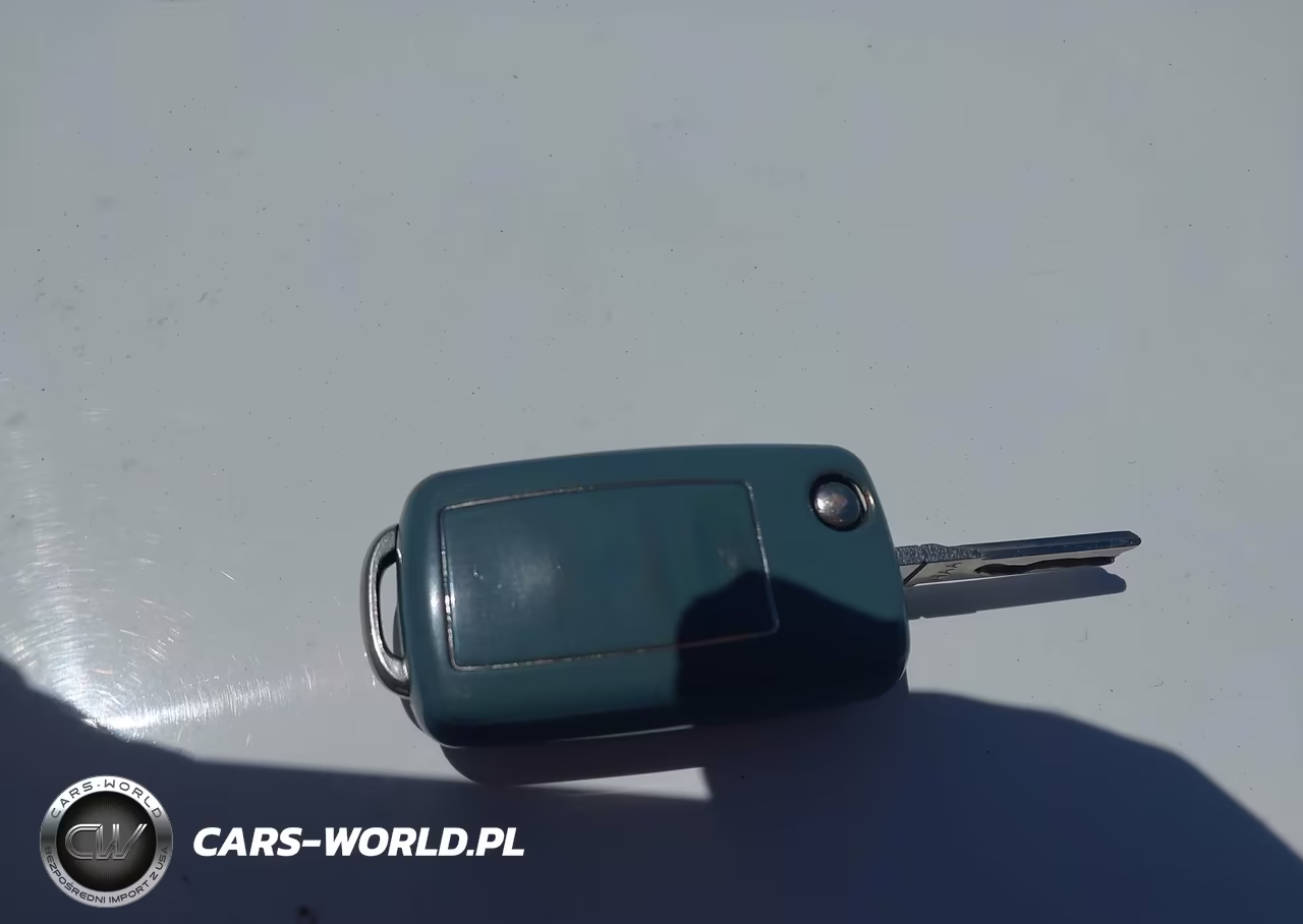 2006 Volkswagen New Beetle 2.5 VIN:3VWSW31C16M413372 - 11
