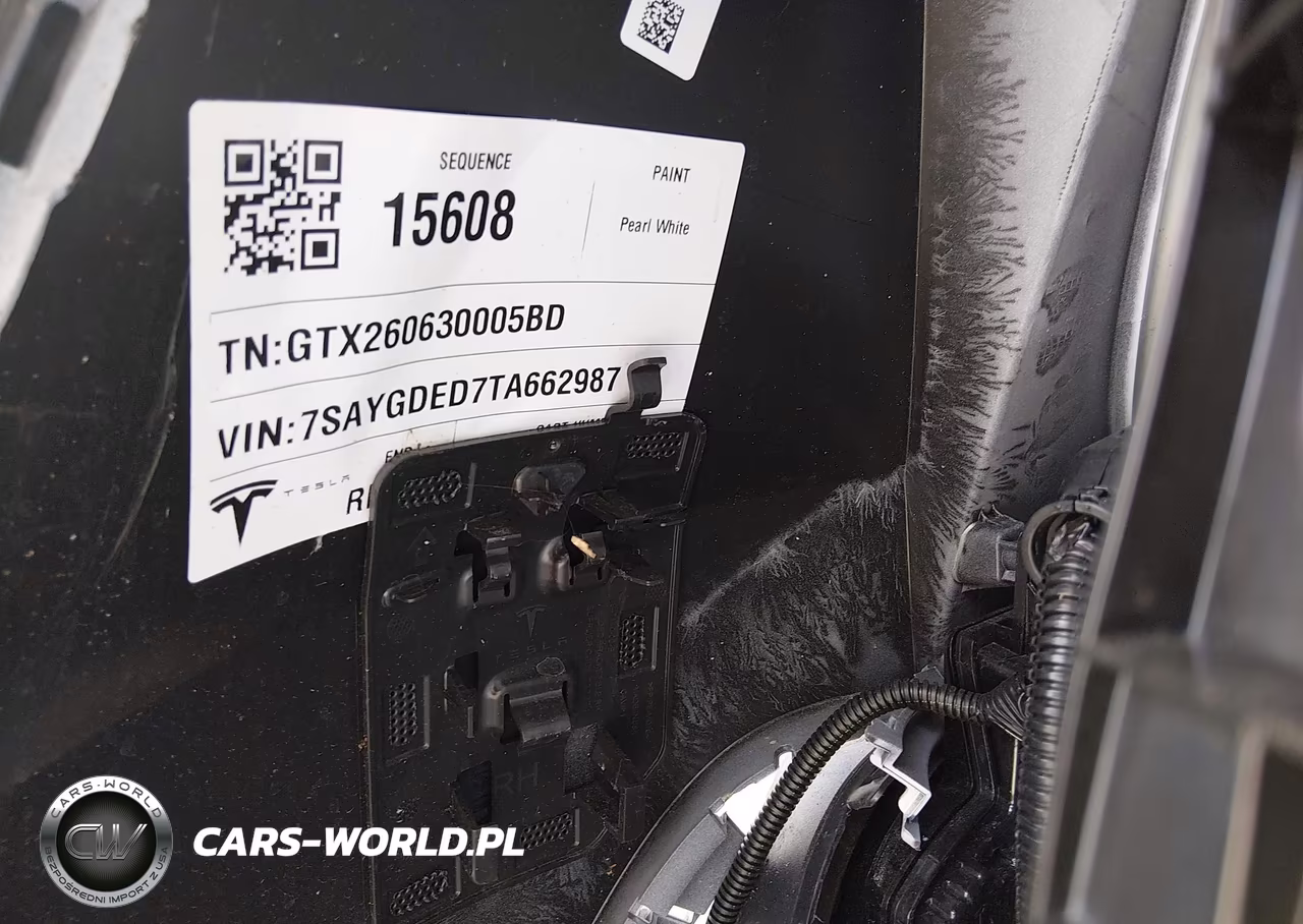 2026 Tesla Model Y Premium Rear-Wheel Drive-Rear-Wheel Drive VIN:7SAYGDED7TA662987 - 9