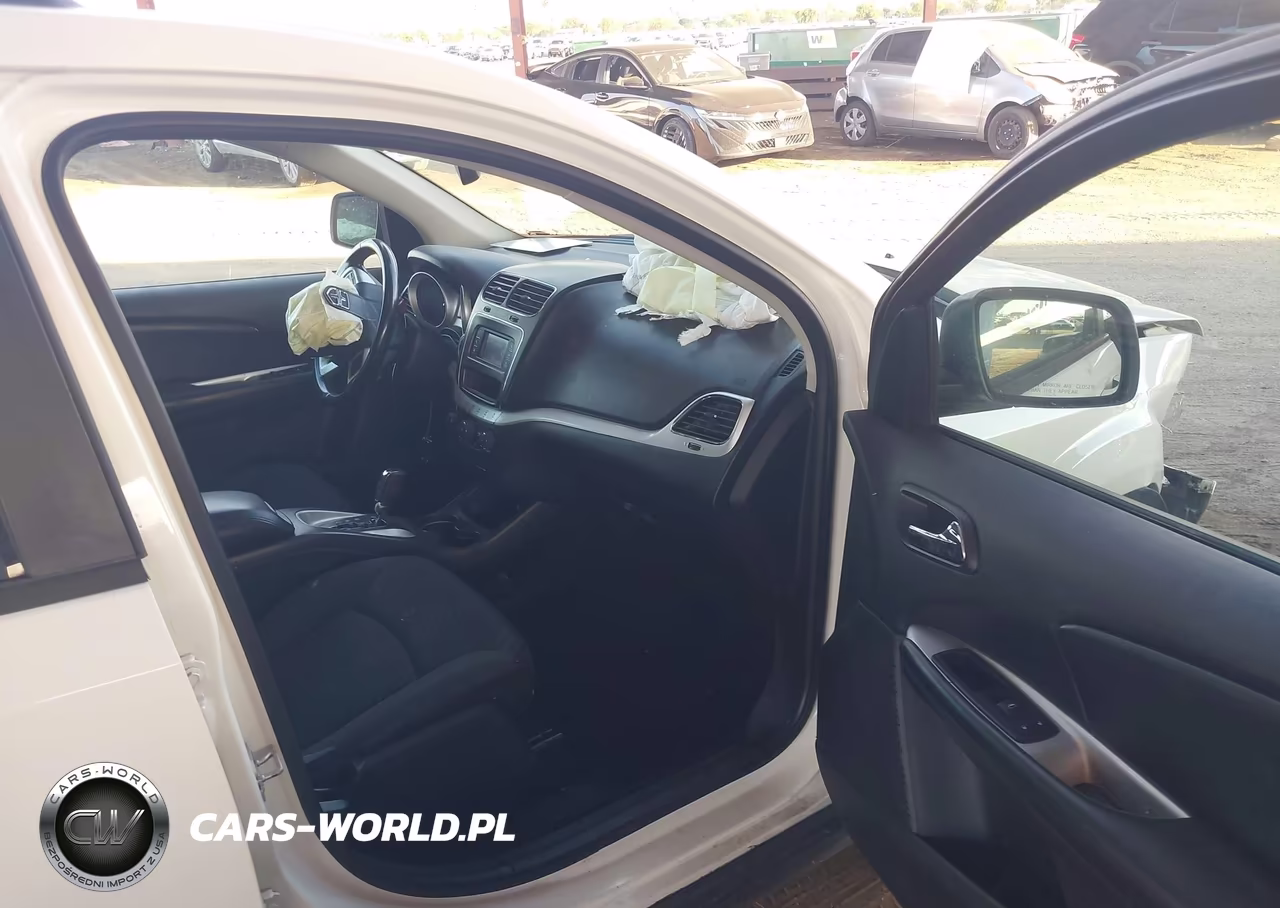 2019 Dodge Journey Se VIN:3C4PDCBB9KT867082 - 5