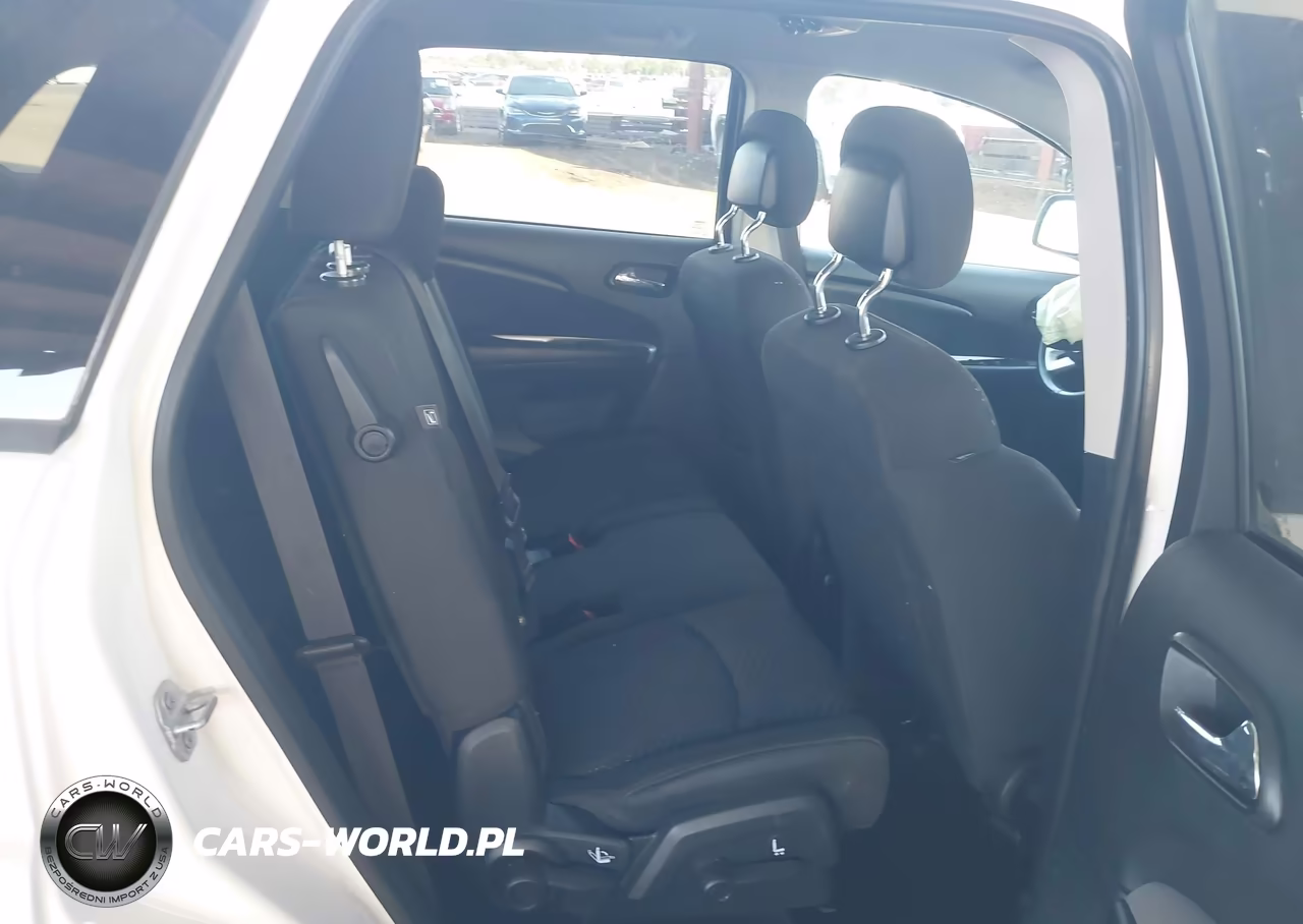 2019 Dodge Journey Se VIN:3C4PDCBB9KT867082 - 8