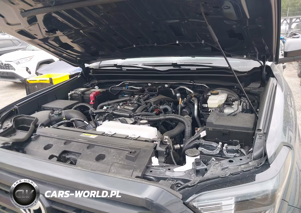 2025 Toyota Tacoma Sr VIN:3TYLD5KN5ST022037 - 10