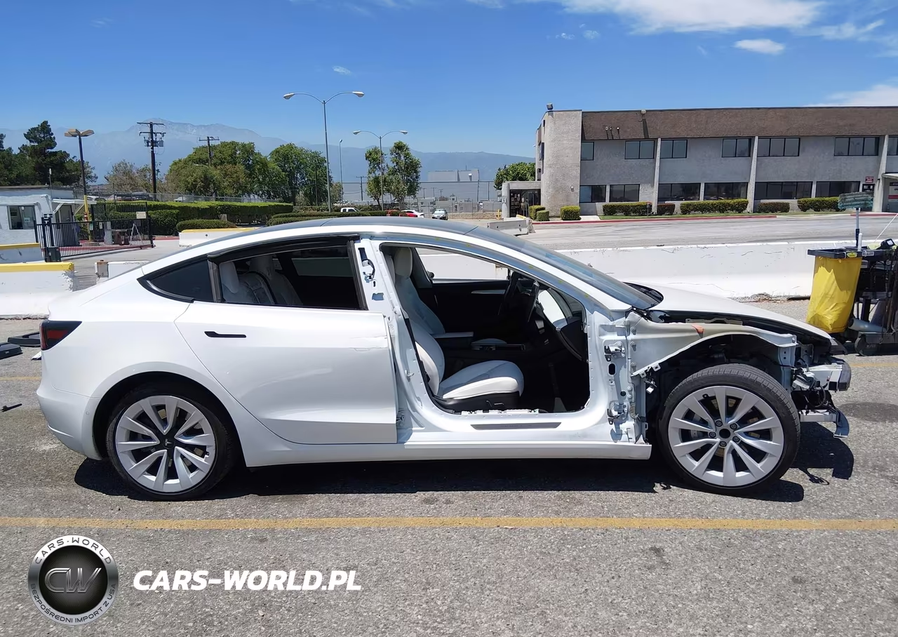 2021 Tesla Model 3 Standard Range Plus Rear-Wheel Drive VIN:5YJ3E1EA8MF073470 - 14