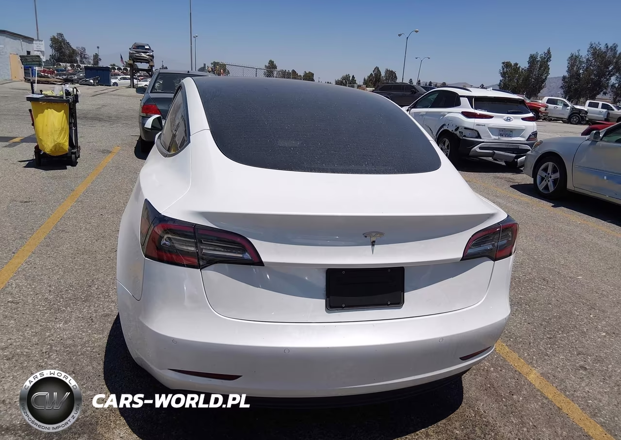 2021 Tesla Model 3 Standard Range Plus Rear-Wheel Drive VIN:5YJ3E1EA8MF073470 - 17