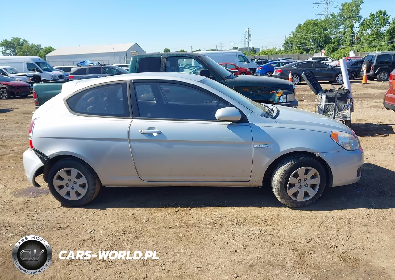 2010 Hyundai Accent Gs VIN:KMHCM3AC8AU167658 - 13