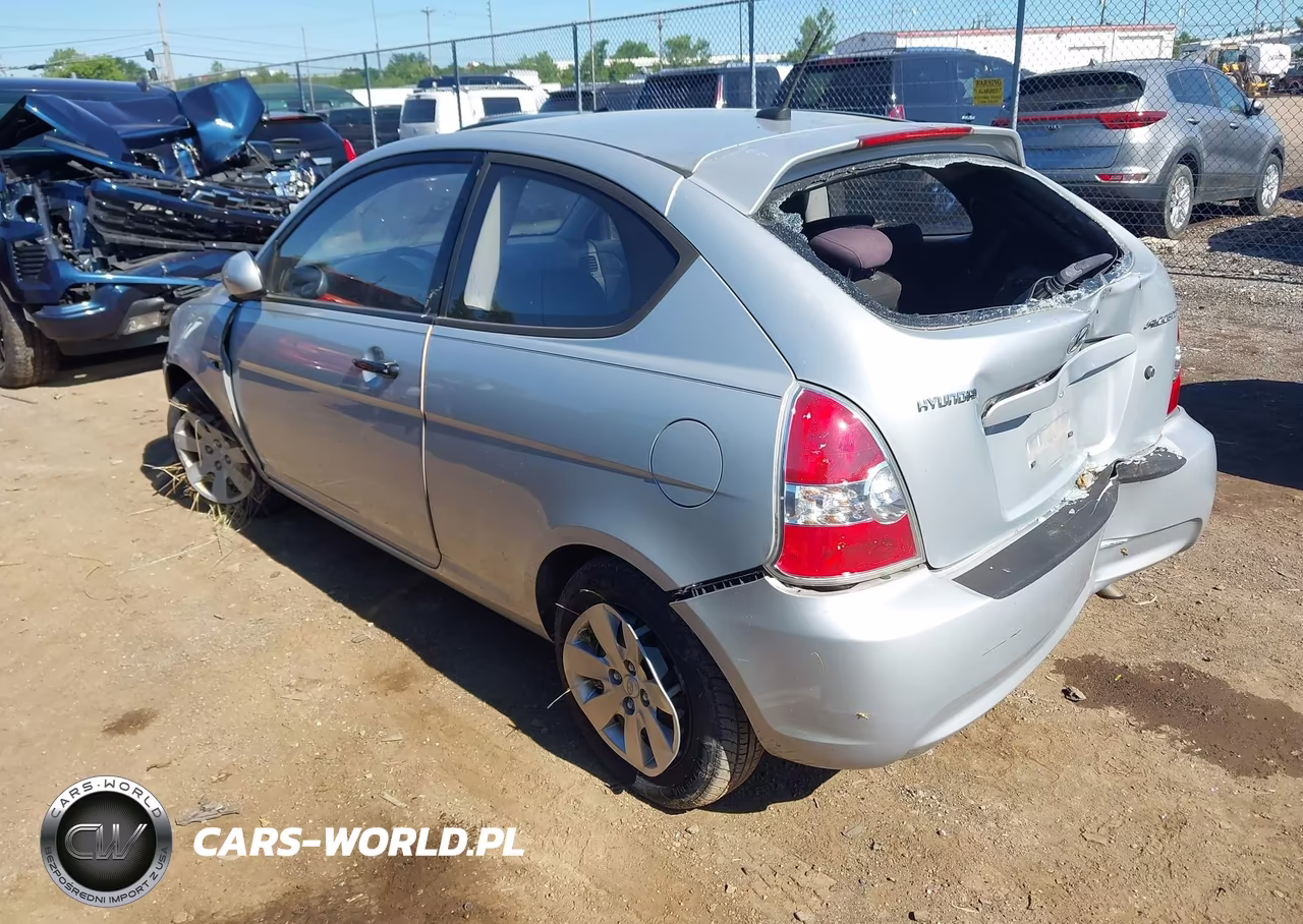 2010 Hyundai Accent Gs VIN:KMHCM3AC8AU167658 - 3