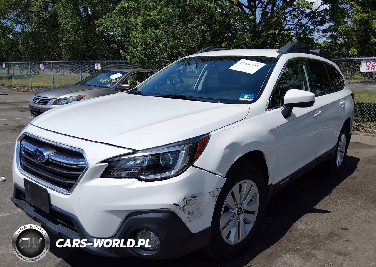 2018 Subaru Outback 2.5I Premium VIN:4S4BSACC2J3287092 - 2