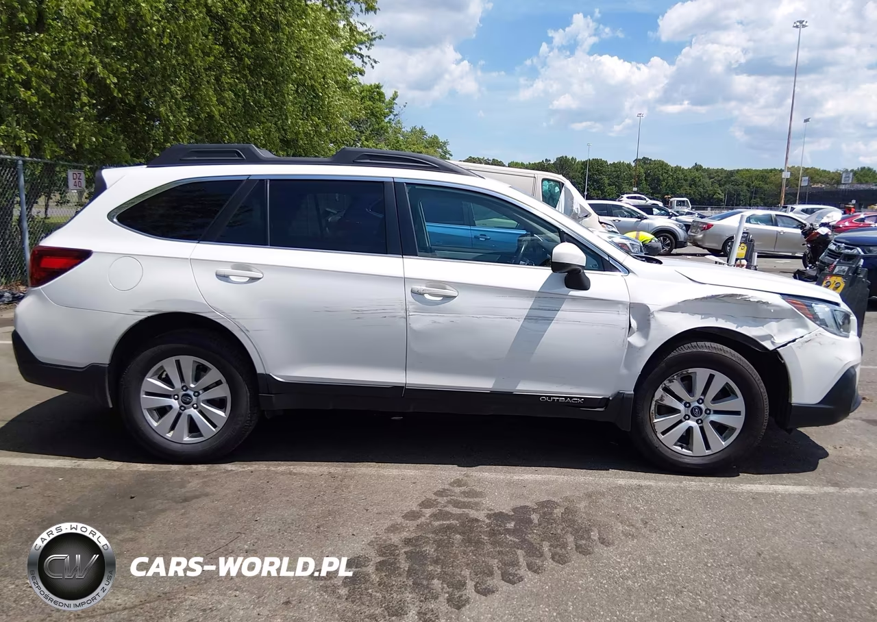 2018 Subaru Outback 2.5I Premium VIN:4S4BSACC2J3287092 - 6