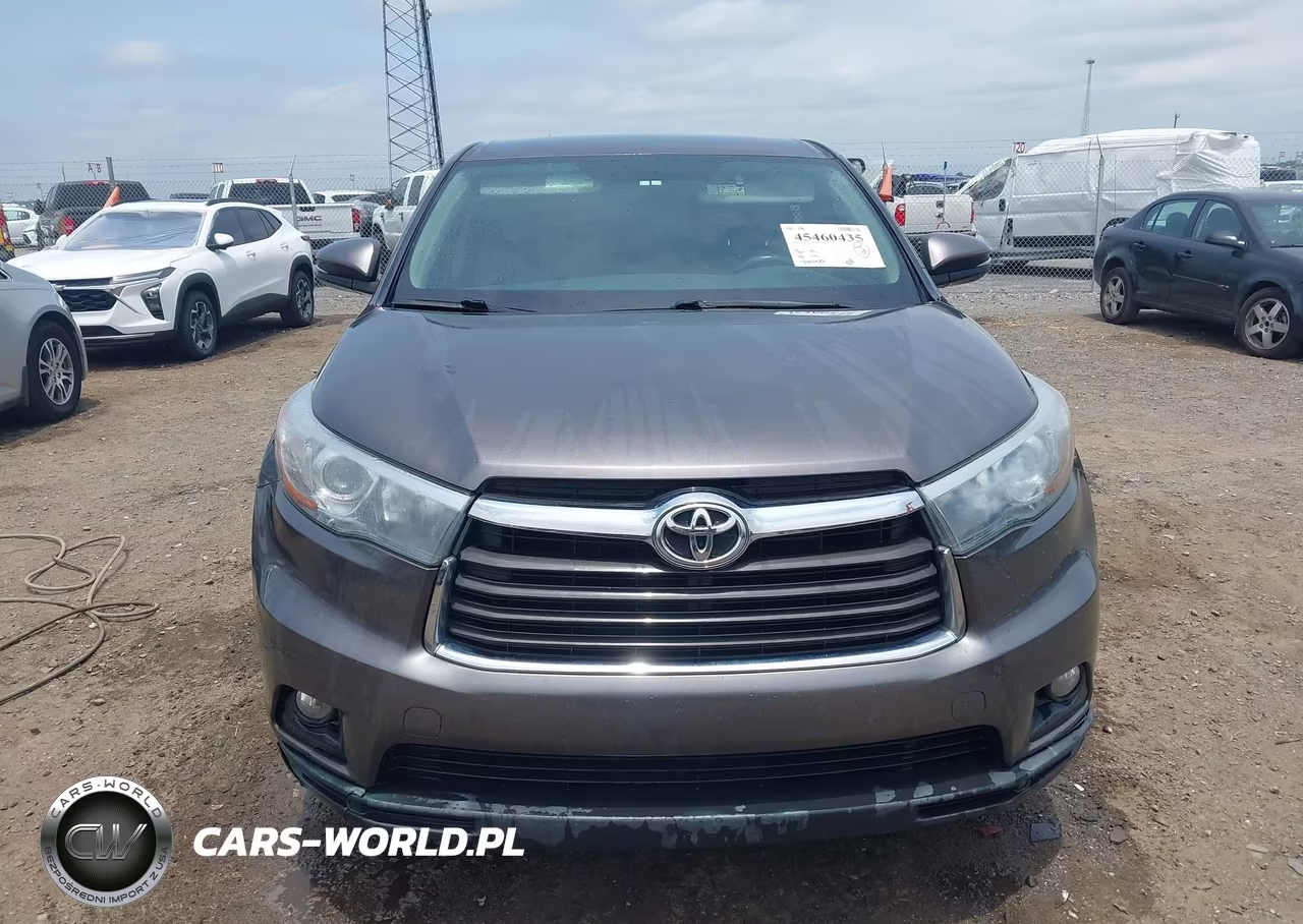 2015 Toyota Highlander Le Plus V6 VIN:5TDZKRFH3FS086817 - 13