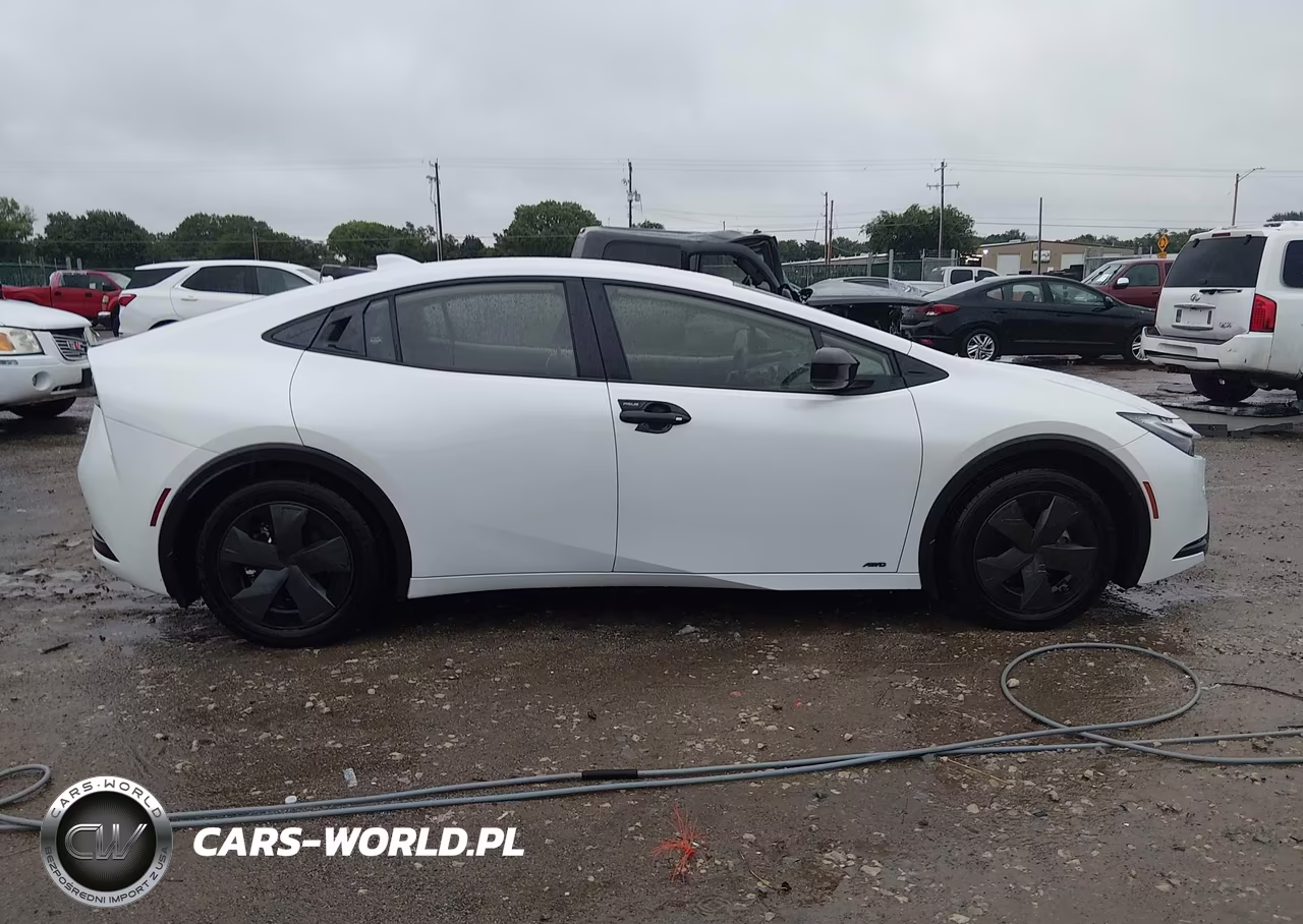 2024 Toyota Prius Le Awd-E VIN:JTDADABU3R3018227 - 13