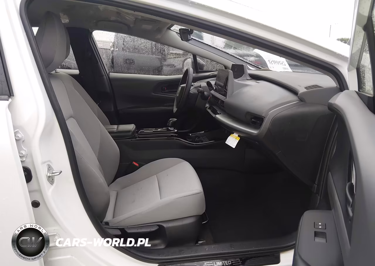 2024 Toyota Prius Le Awd-E VIN:JTDADABU3R3018227 - 5