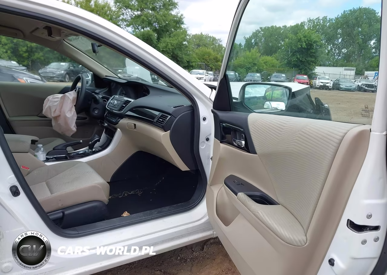 2017 Honda Accord Lx VIN:1HGCR2F30HA197677 - 5