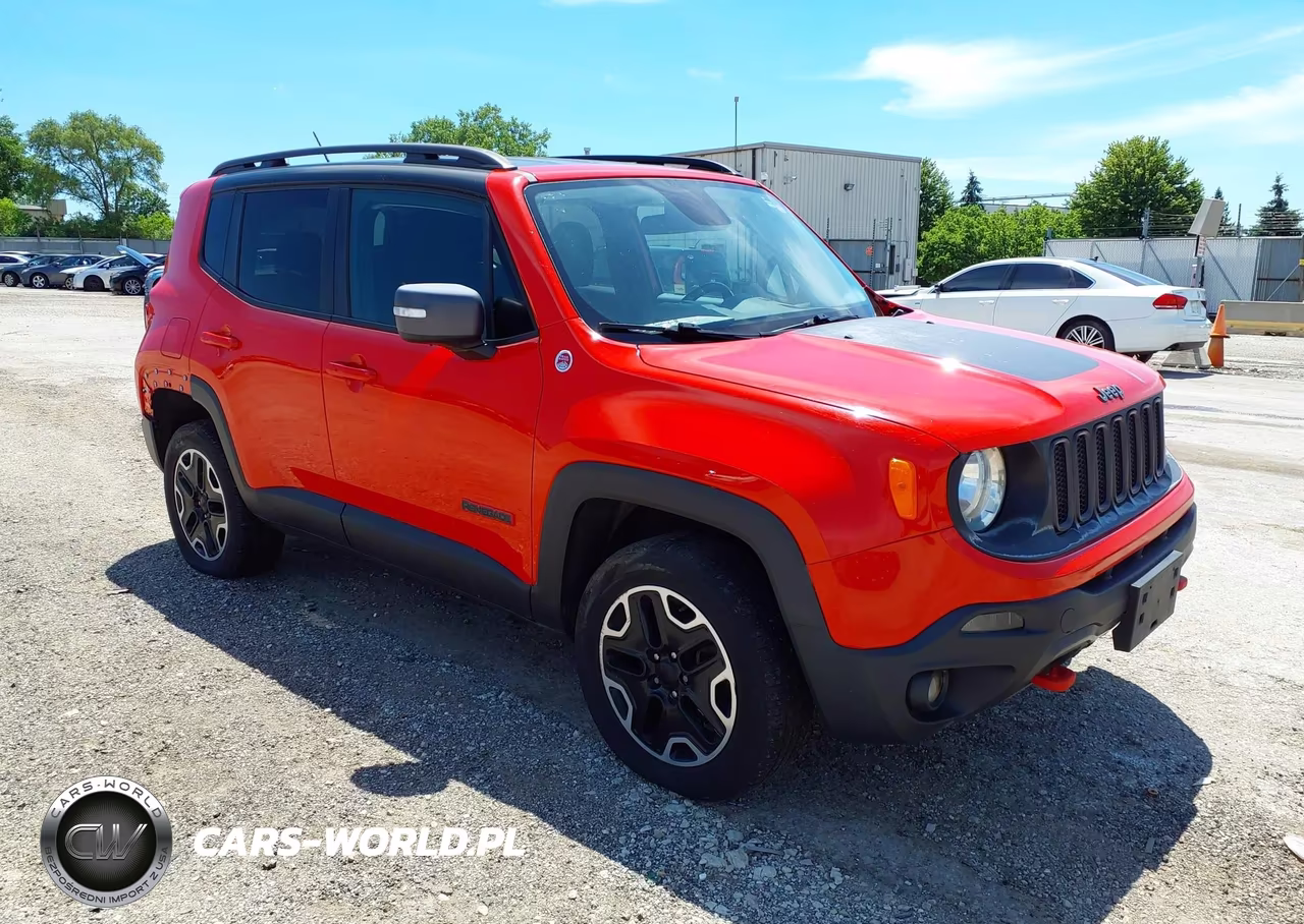 2016 Jeep Renegade Trailhawk – zdjęcie 1 z 18