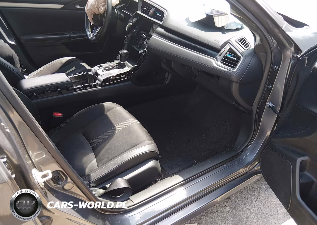 2019 Honda Civic Sport VIN:2HGFC2F85KH588598 - 5