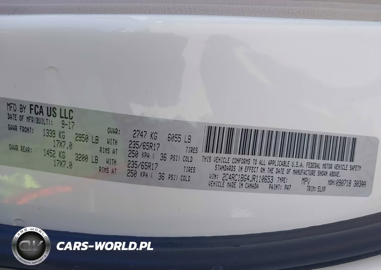 2018 Chrysler Pacifica Touring L VIN:2C4RC1BG4JR110653 - 9