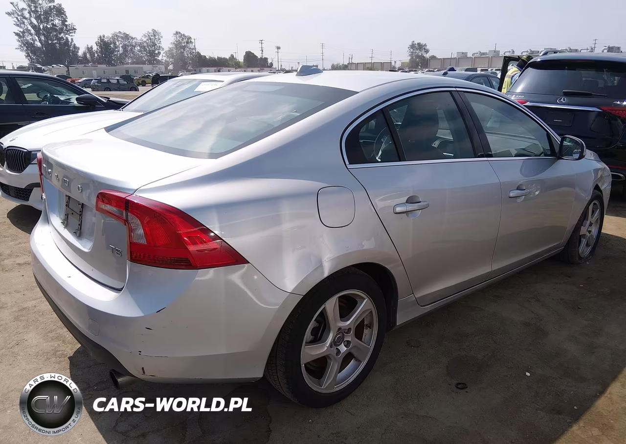 2012 Volvo S60 T5 VIN:YV1622FS1C2084051 - 4