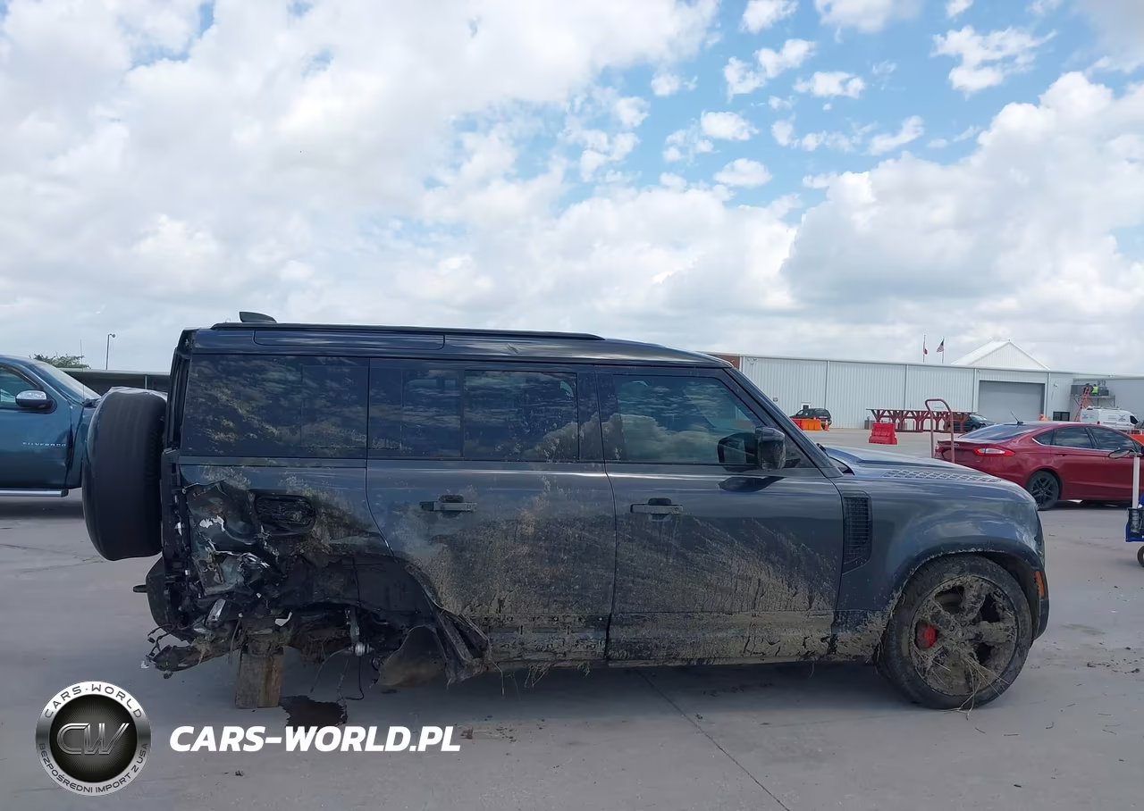 2025 Land Rover Defender 110 P400 X VIN:SALEX7EU9S2393597 - 13