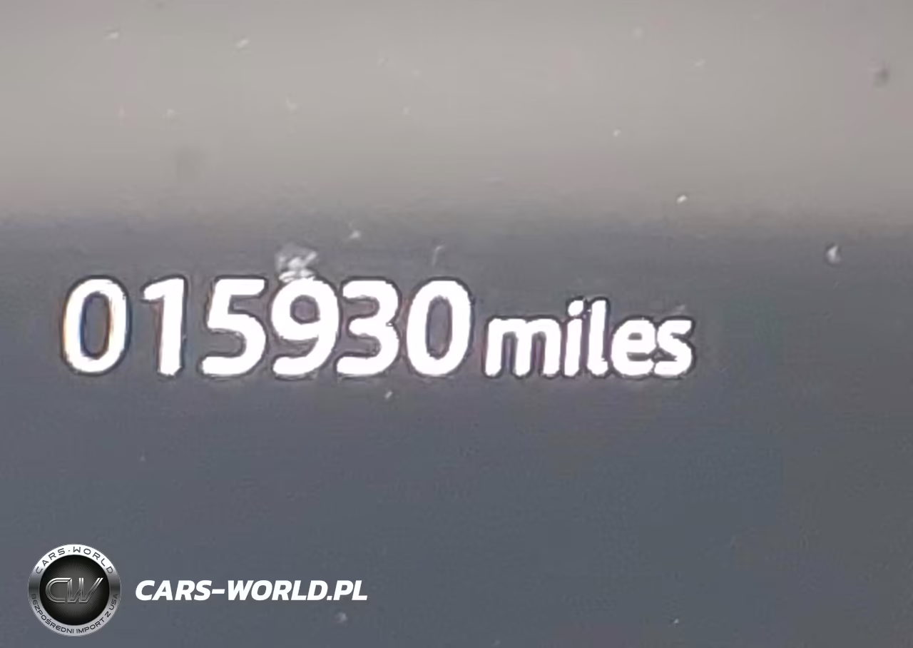2025 Land Rover Defender 110 P400 X VIN:SALEX7EU9S2393597 - 15