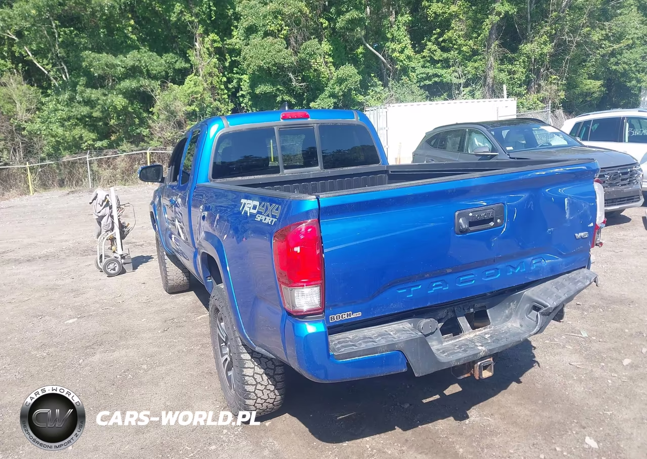 2016 Toyota Tacoma Trd Sport VIN:5TFSZ5ANXGX040755 - 3