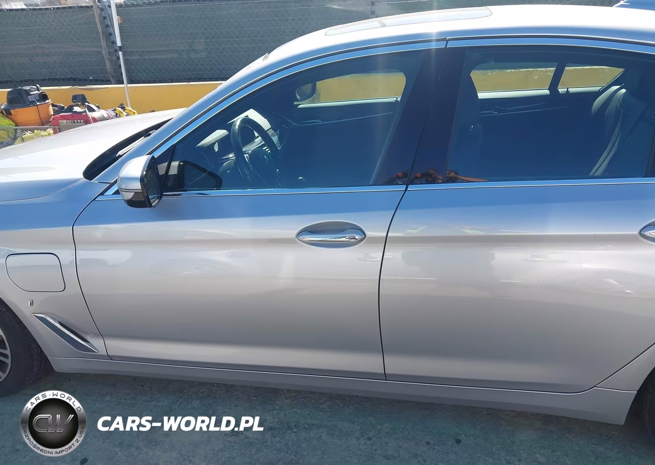 2018 BMW 530E Iperformance VIN:WBAJA9C55JB033074 - 14