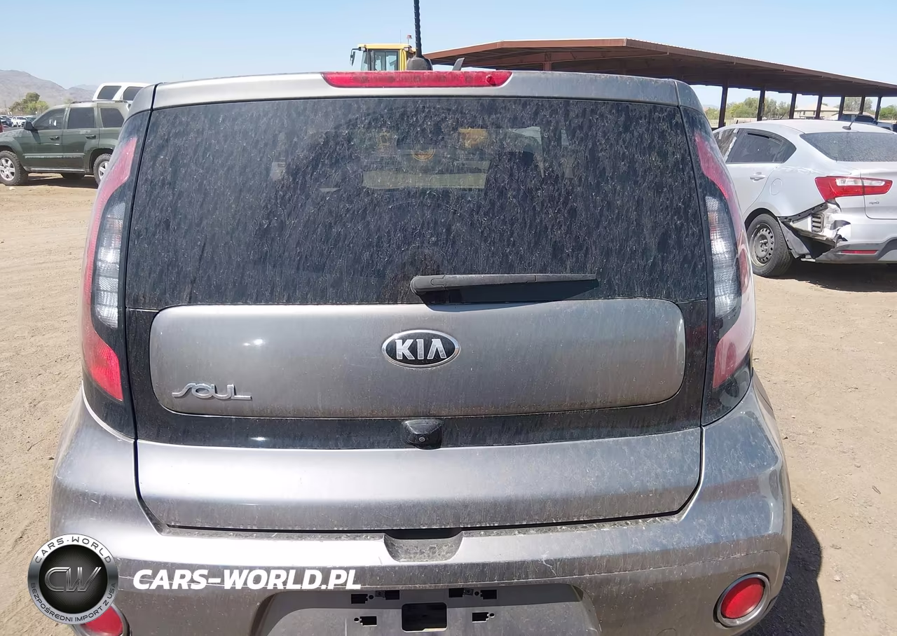 2018 Kia Soul + VIN:KNDJP3A55J7529013 - 16