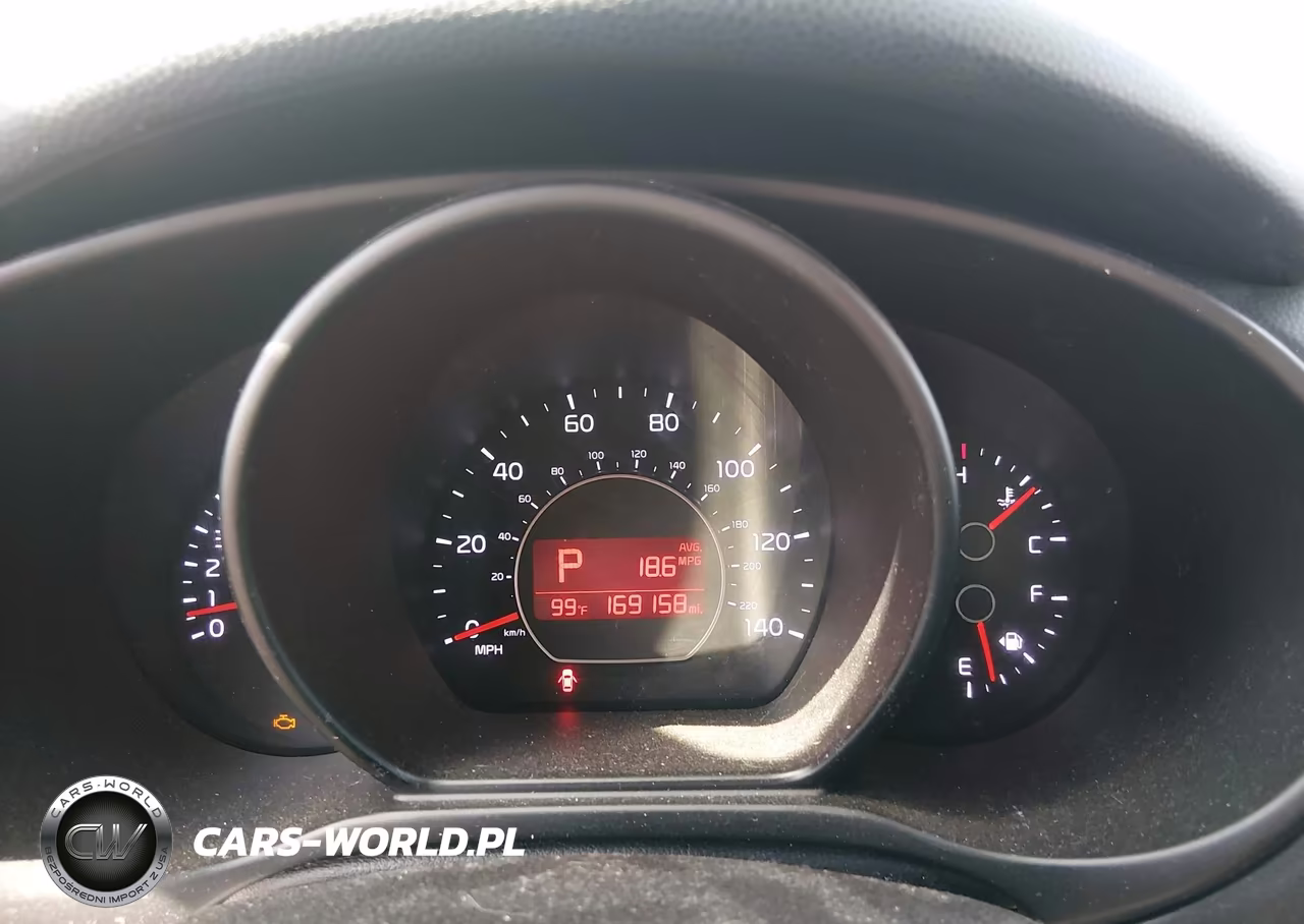 2018 Kia Soul + VIN:KNDJP3A55J7529013 - 7