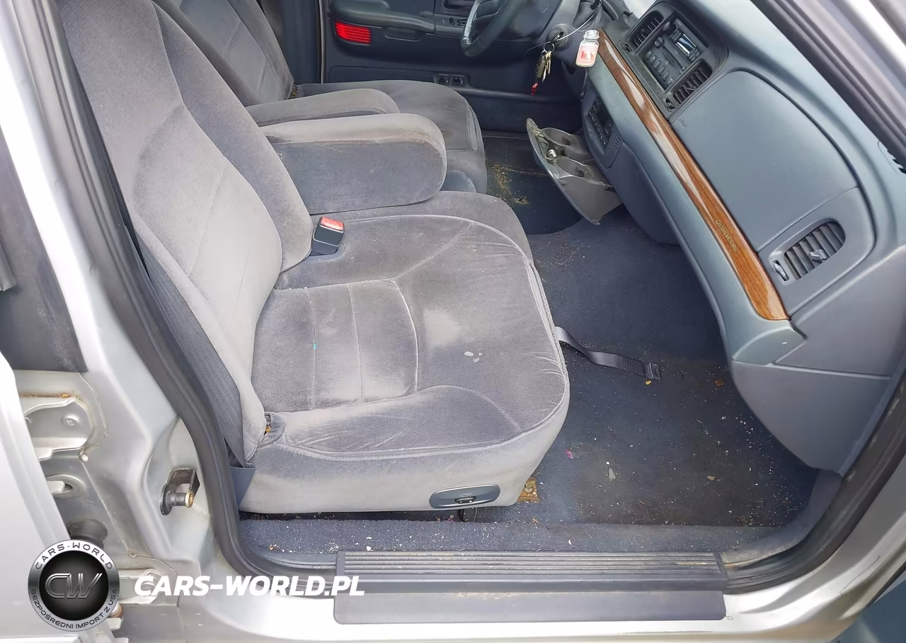 2001 Ford Crown Victoria Lx VIN:2FAFP74W11X201234 - 5