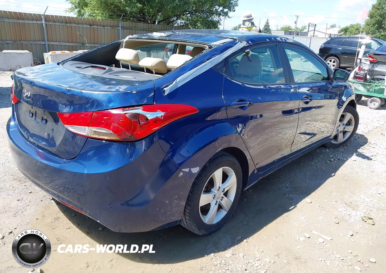 2013 Hyundai Elantra Gls VIN:KMHDH4AEXDU563756 - 4