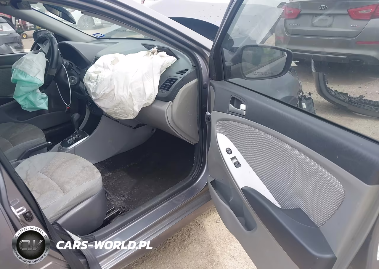 2014 Hyundai Accent Gls VIN:KMHCT4AE1EU636931 - 5
