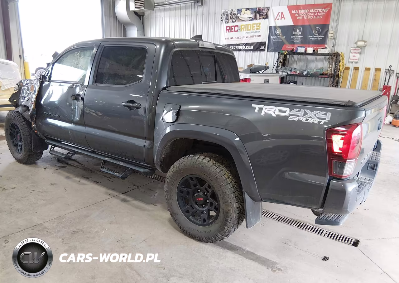 2019 Toyota Tacoma Trd Sport VIN:3TMCZ5AN6KM279898 - 3